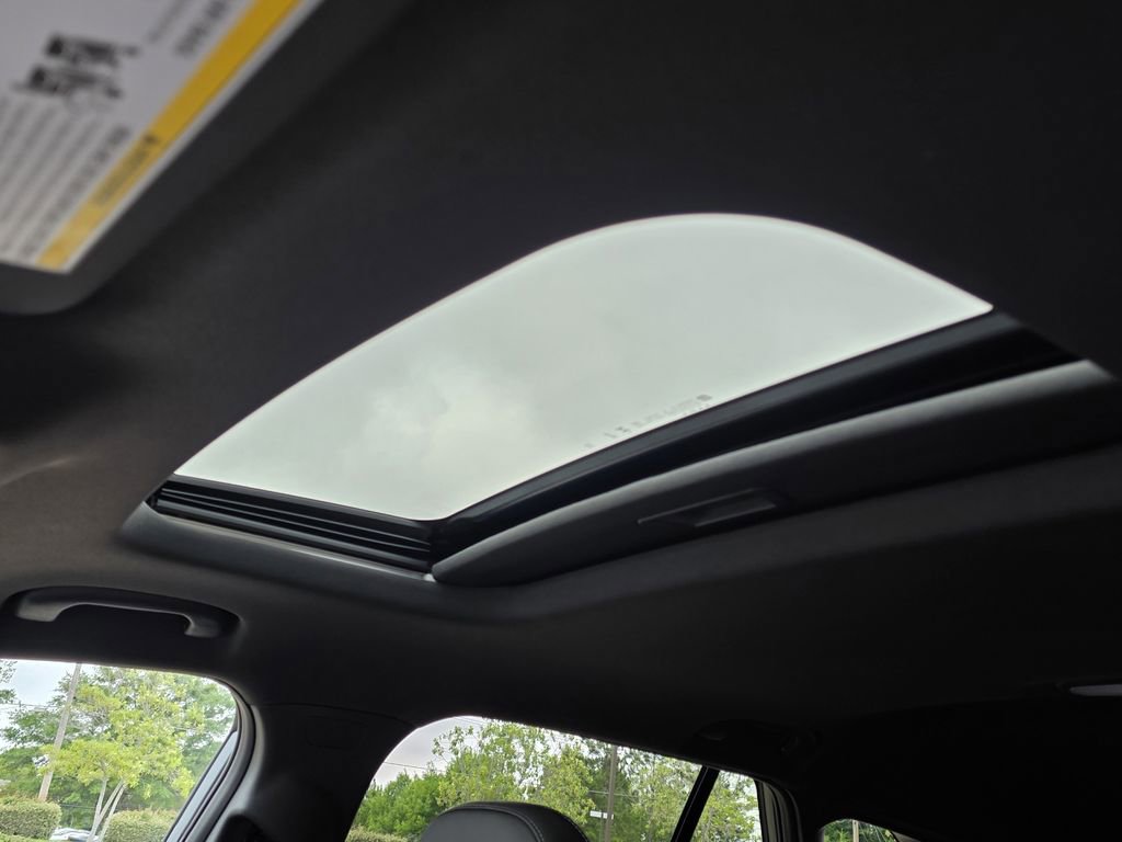 New 2026 Chevrolet Trax RS w/ Sunroof Package FWD image 26