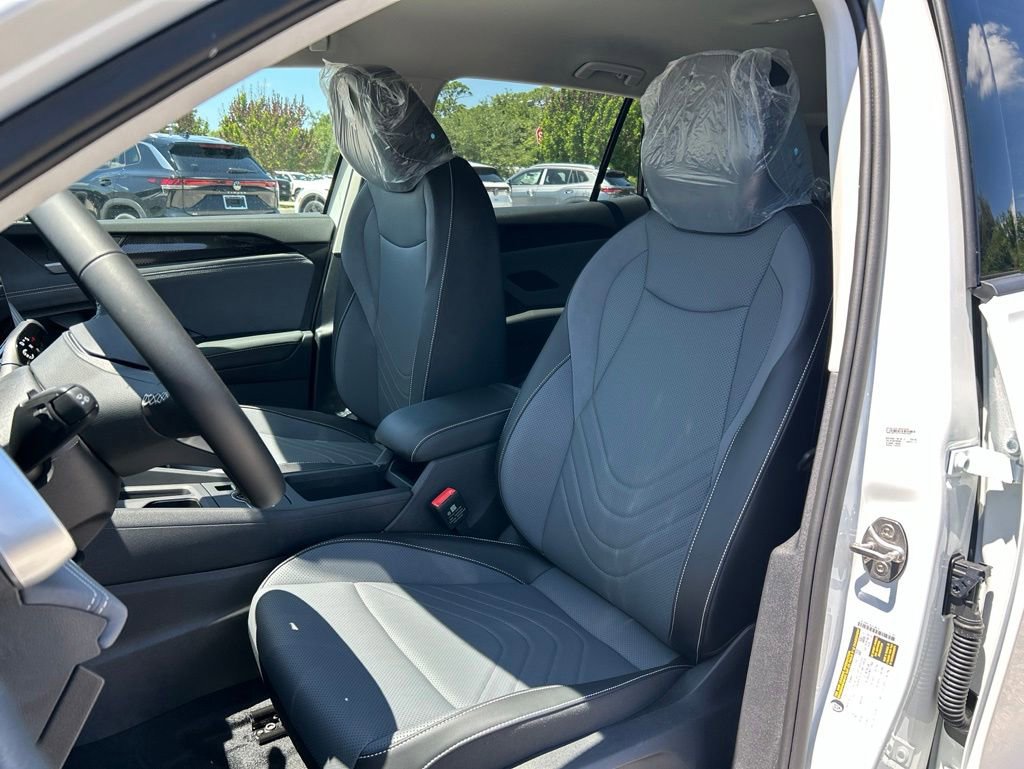 New 2026 Volkswagen Tiguan SE FWD image 21
