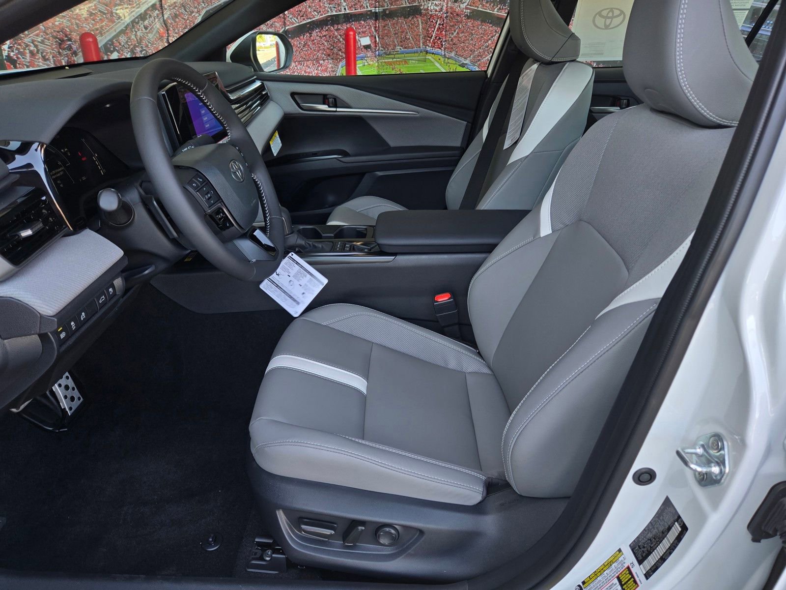 Certified 2026 Toyota Camry SE FWD image 15