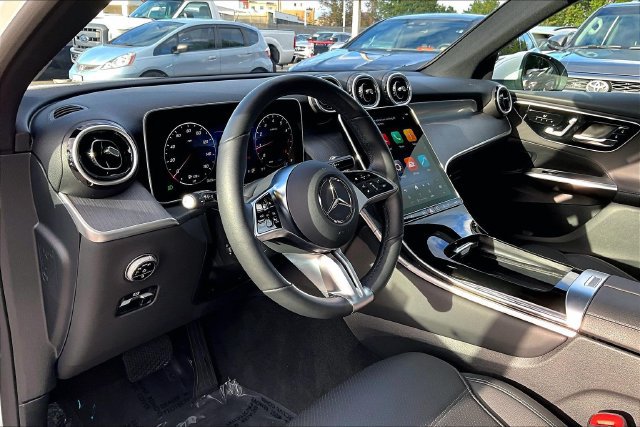 Used 2026 Mercedes-Benz GLC 300 4MATIC image 14