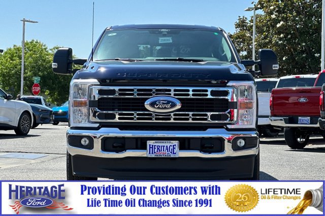 New 2025 Ford F250 XLT image 9