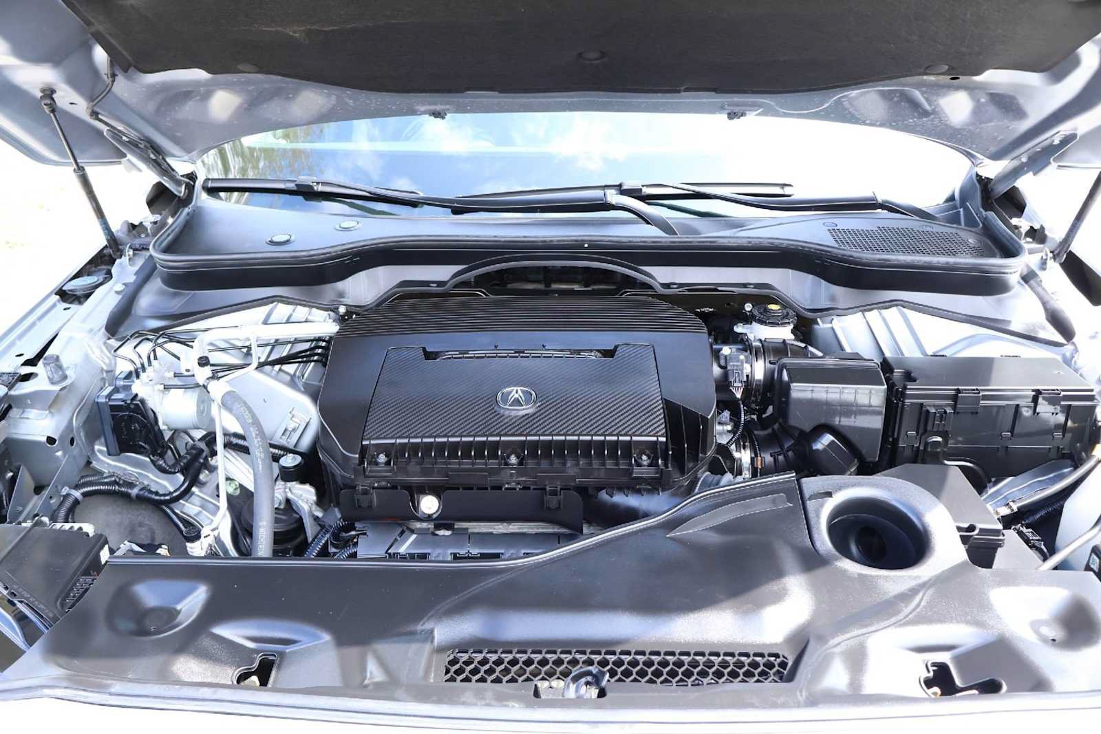 Certified 2025 Acura MDX FWD image 9