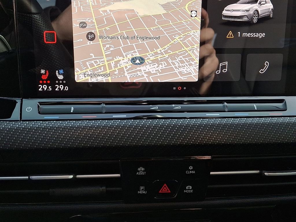 Used 2024 Volkswagen Golf R image 17