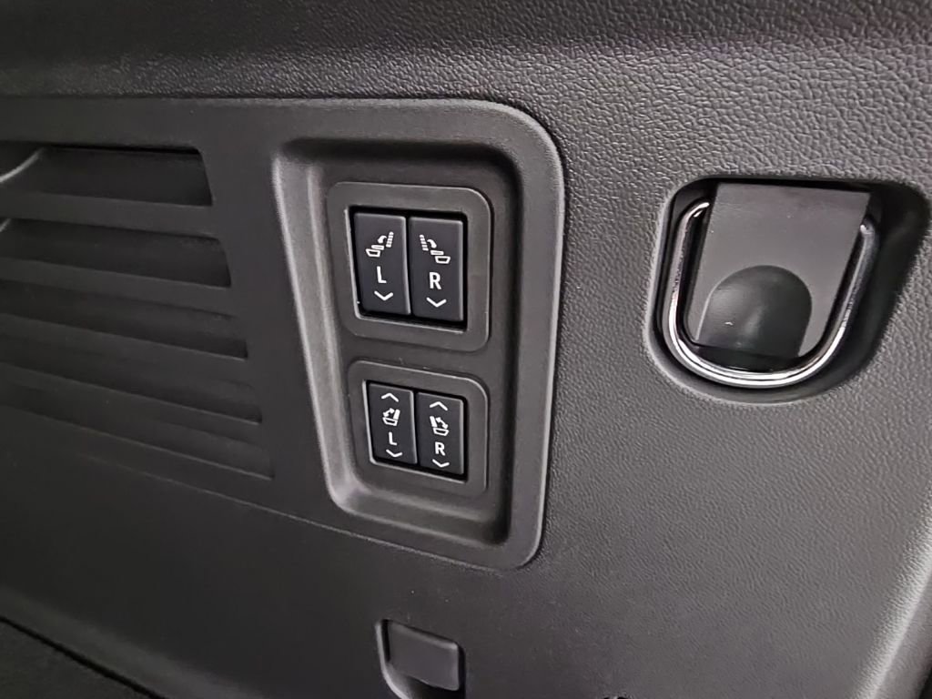 New 2025 Buick Enclave Sport Touring w/ Power Package image 36