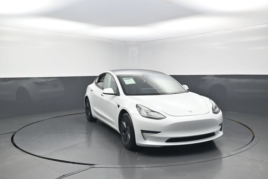 Used 2022 Tesla Model 3 Long Range AWD/4WD image 2