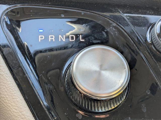 Used 2018 Chrysler Pacifica Limited w/ Advanced Safetytec Group FWD image 15