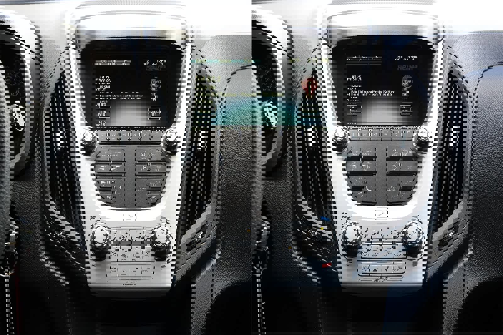 Used 2016 Chevrolet Equinox LT image 13