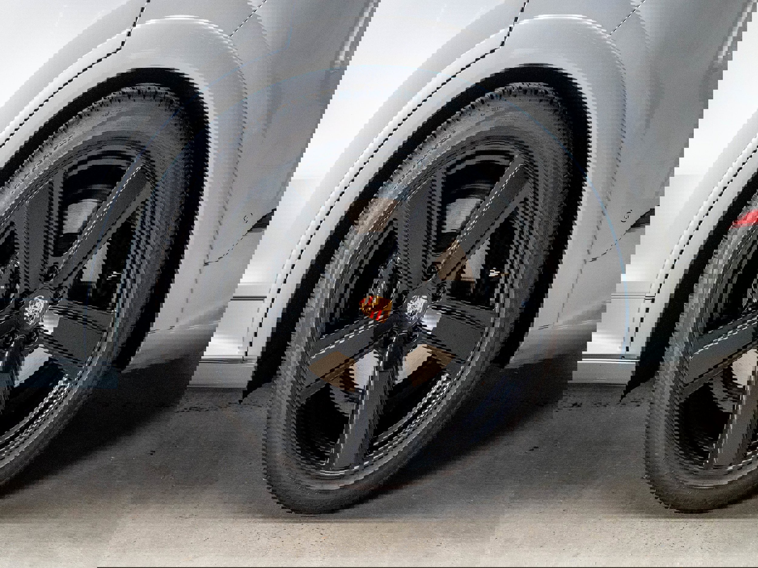 Certified 2025 Porsche Cayenne GTS image 20