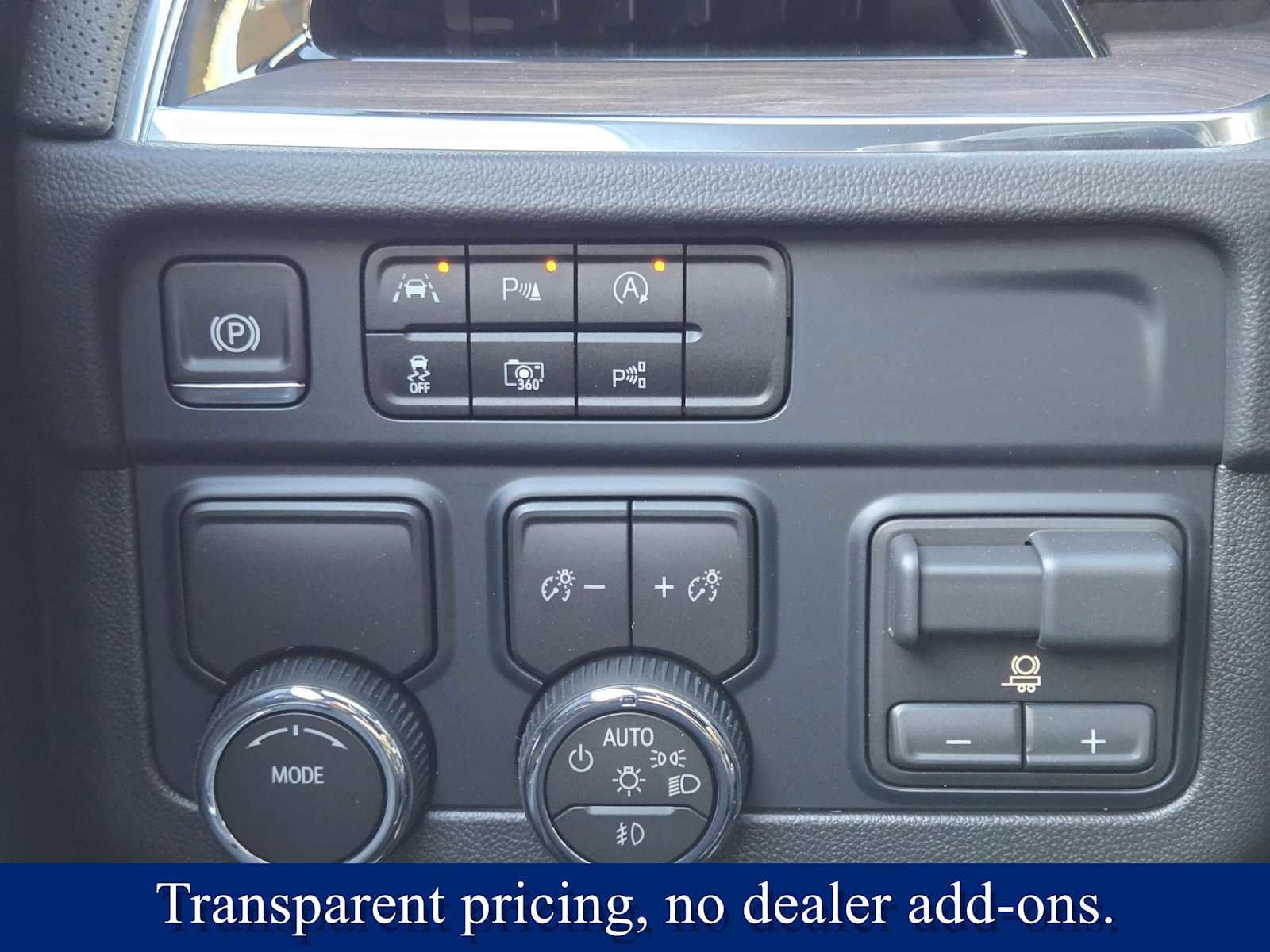 New 2026 Chevrolet Suburban Premier image 26