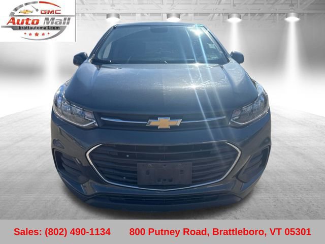 Used 2019 Chevrolet Trax LS w/ Tint and Cruise Package AWD/4WD image 9