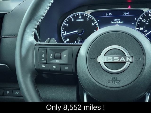 Used 2025 Nissan Pathfinder SL AWD/4WD image 27
