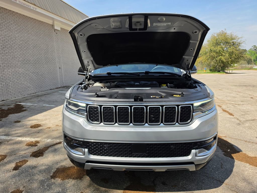 Used 2024 Jeep Wagoneer L Series II image 21