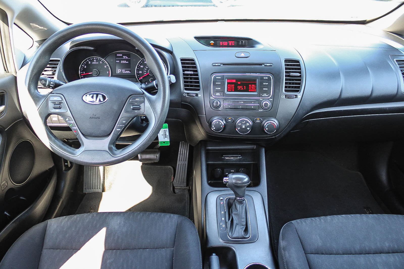 Used 2016 Kia Forte LX FWD image 10