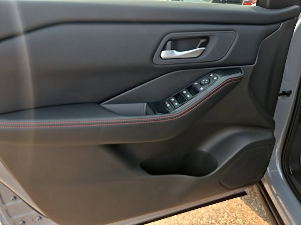 New 2026 Nissan Rogue SV image 14