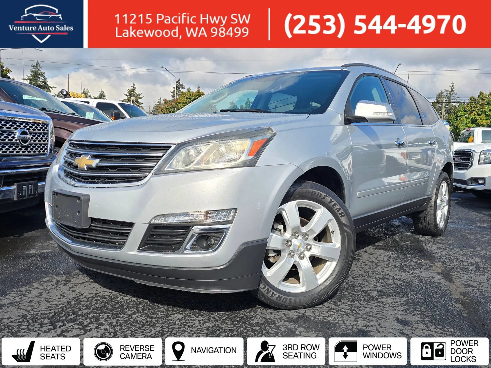 Used 2016 Chevrolet Traverse LT w/ Style and Technology Package FWD image 1