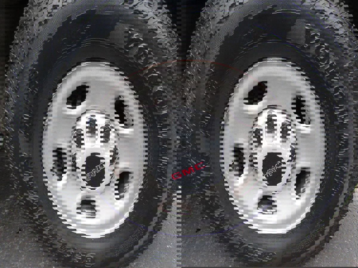 Used 2023 GMC Savana 3500 LS image 30