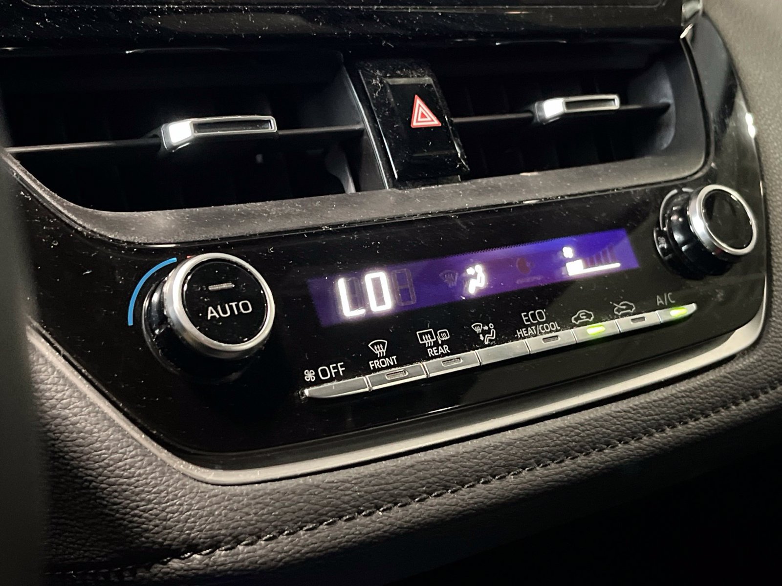 Used 2021 Toyota Corolla SE FWD image 20