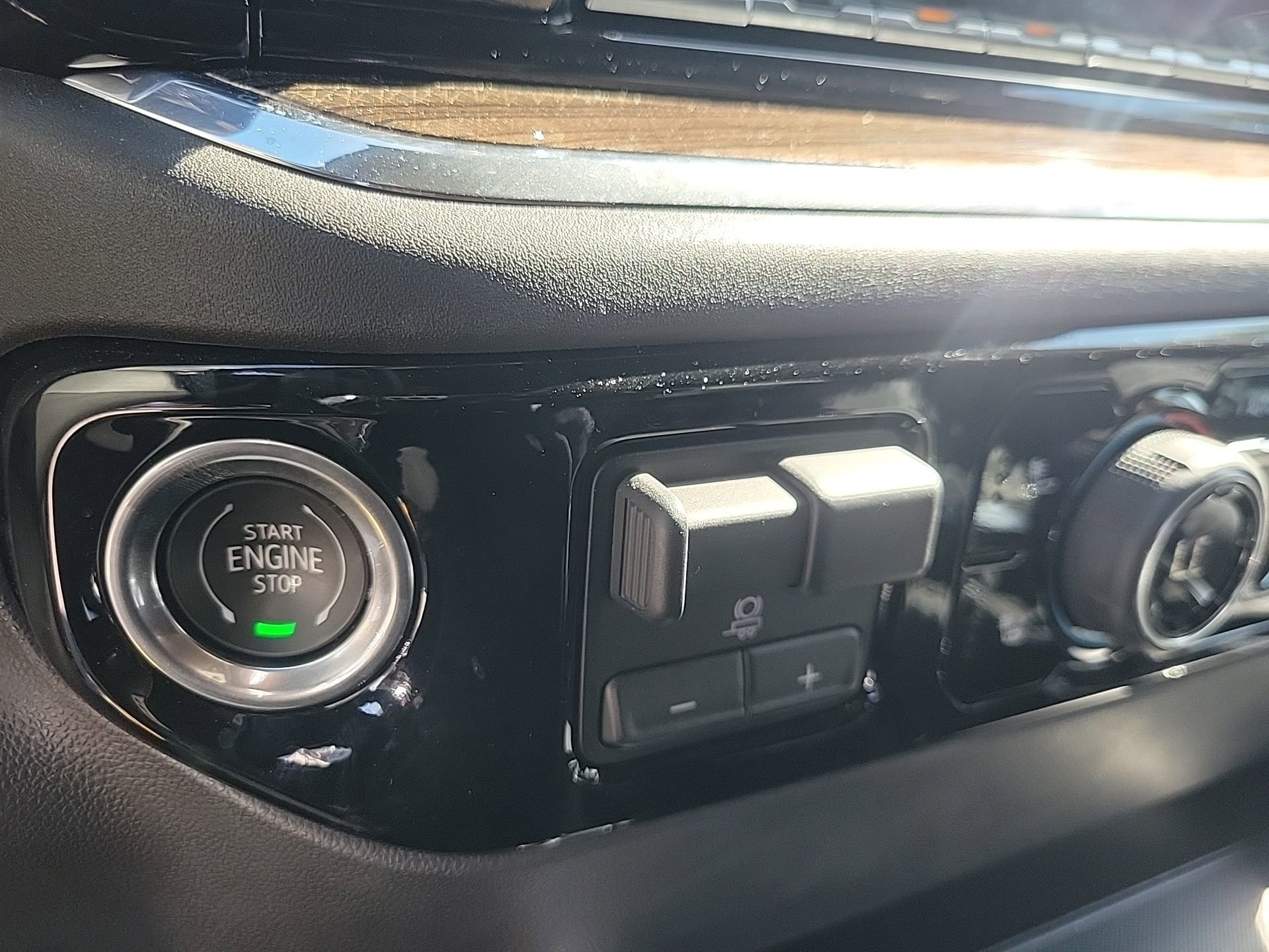 Used 2024 Chevrolet Silverado 1500 LT Trail Boss w/ LT Trail Boss Premium Package image 33