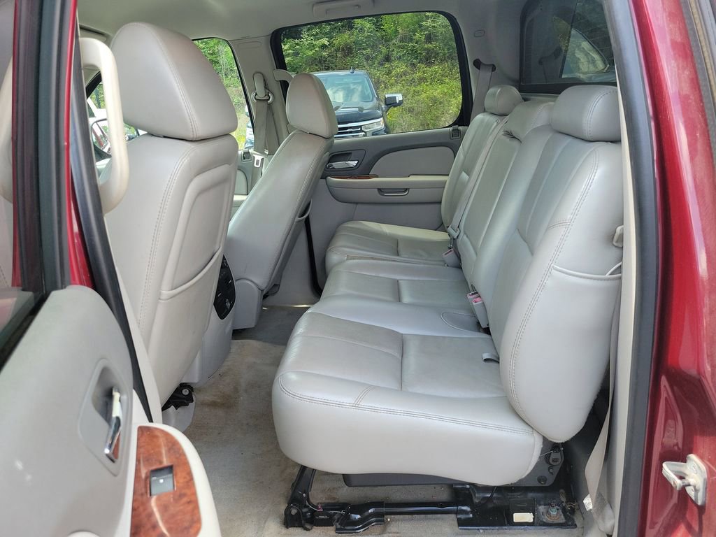 Used 2007 Chevrolet Avalanche LT w/ LT Preferred Equipment Group AWD/4WD image 28