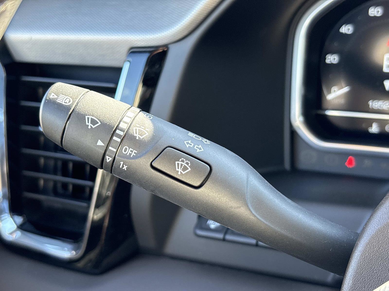 Certified 2024 GMC Sierra 1500 Denali image 21