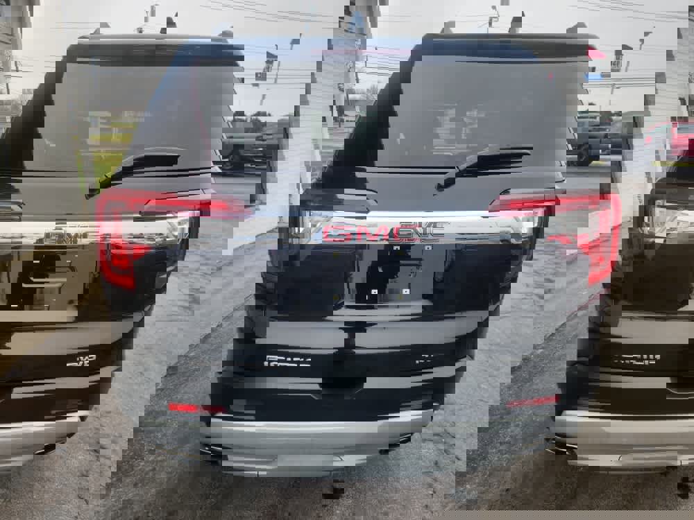 Used 2023 GMC Acadia SLT image 4