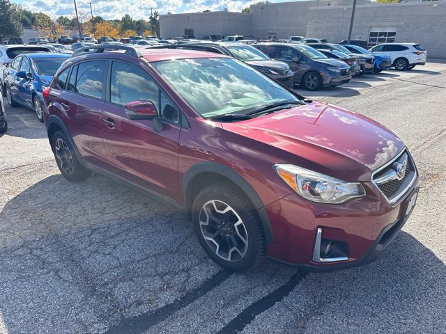 Used 2017 Subaru Crosstrek 2.0i Limited w/ Popular Package #2 AWD/4WD image 2