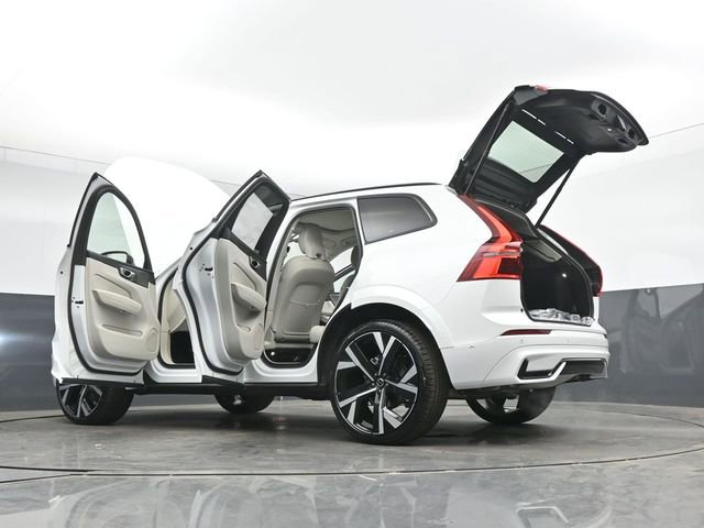New 2026 Volvo XC60 B5 Ultra w/ Protection Package Premier AWD/4WD image 58