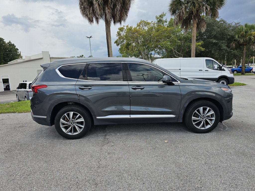 Used 2019 Hyundai Santa Fe SEL w/ Cargo Package FWD image 2