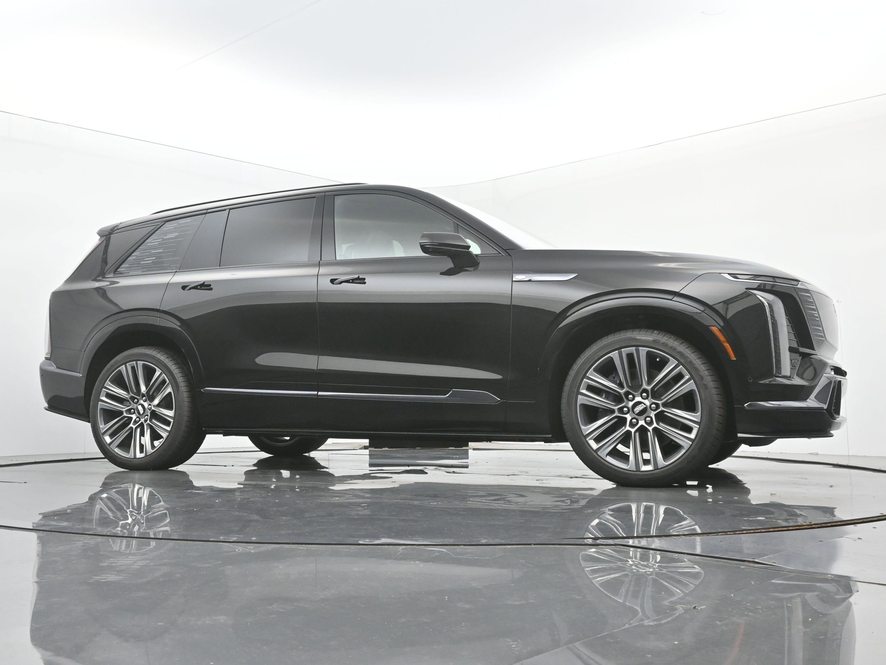 New 2026 Cadillac Vistiq Platinum w/ LPO, Floor Liner Package image 21