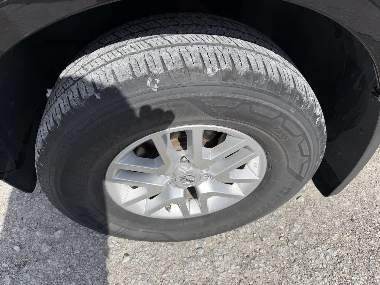 Used 2019 Nissan Frontier SV w/ Value Truck Package AWD/4WD image 9