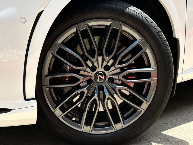 Used 2023 Lexus RX 500h F Sport w/ Cold Area Package image 10