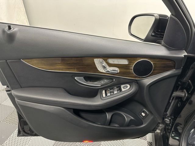 Used 2019 Mercedes-Benz GLC 300 4MATIC image 15