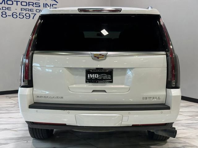Used 2018 Cadillac Escalade Premium Luxury AWD/4WD image 6