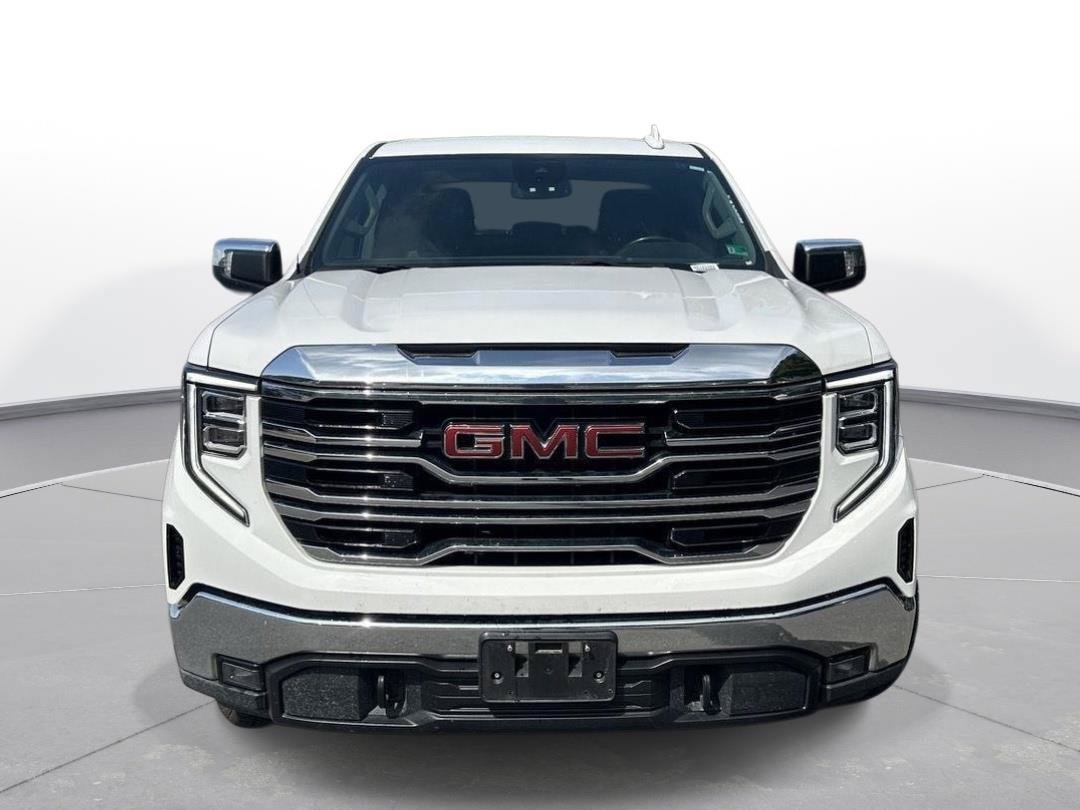 Used 2025 GMC Sierra 1500 SLT AWD/4WD image 3