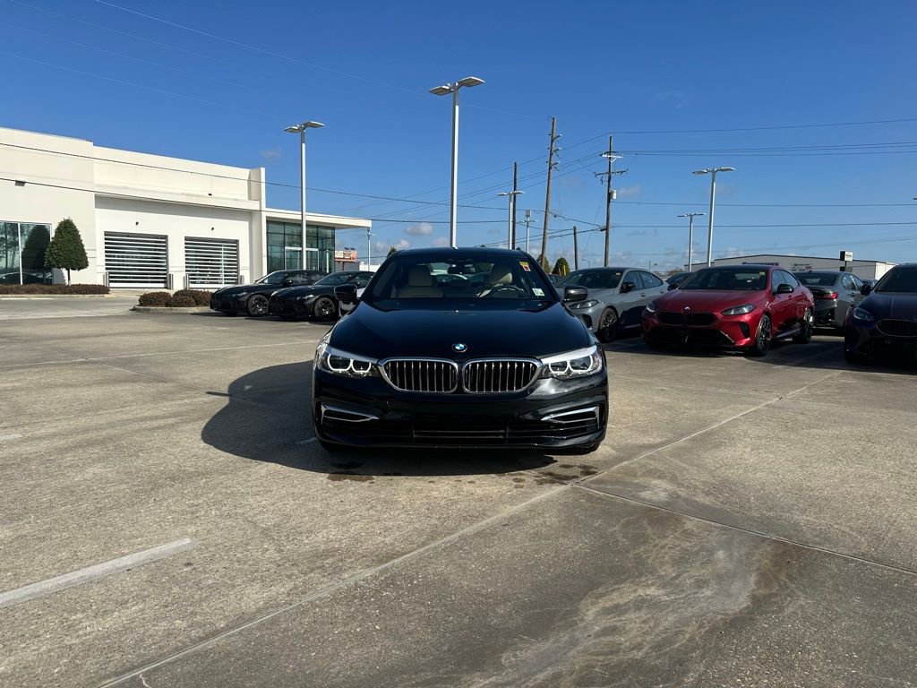 Used 2020 BMW 540i w/ Premium Package RWD image 2