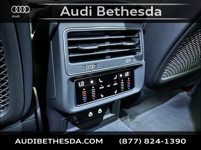 New 2026 Audi SQ7 Prestige AWD/4WD image 20