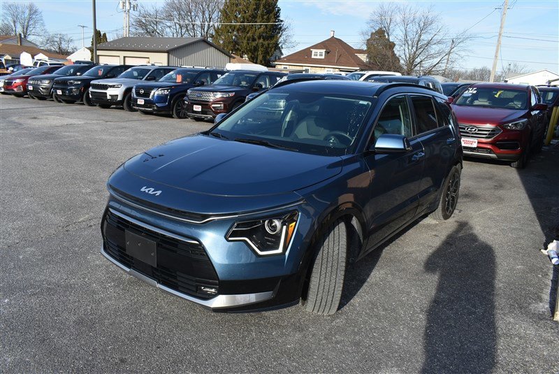 Used 2025 Kia Niro EX Touring image 7
