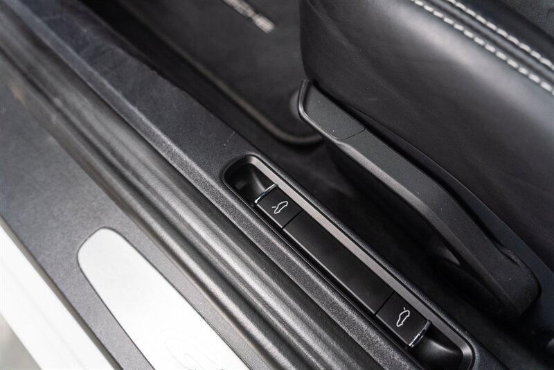 Used 2016 Porsche Cayman GT4 RWD image 49
