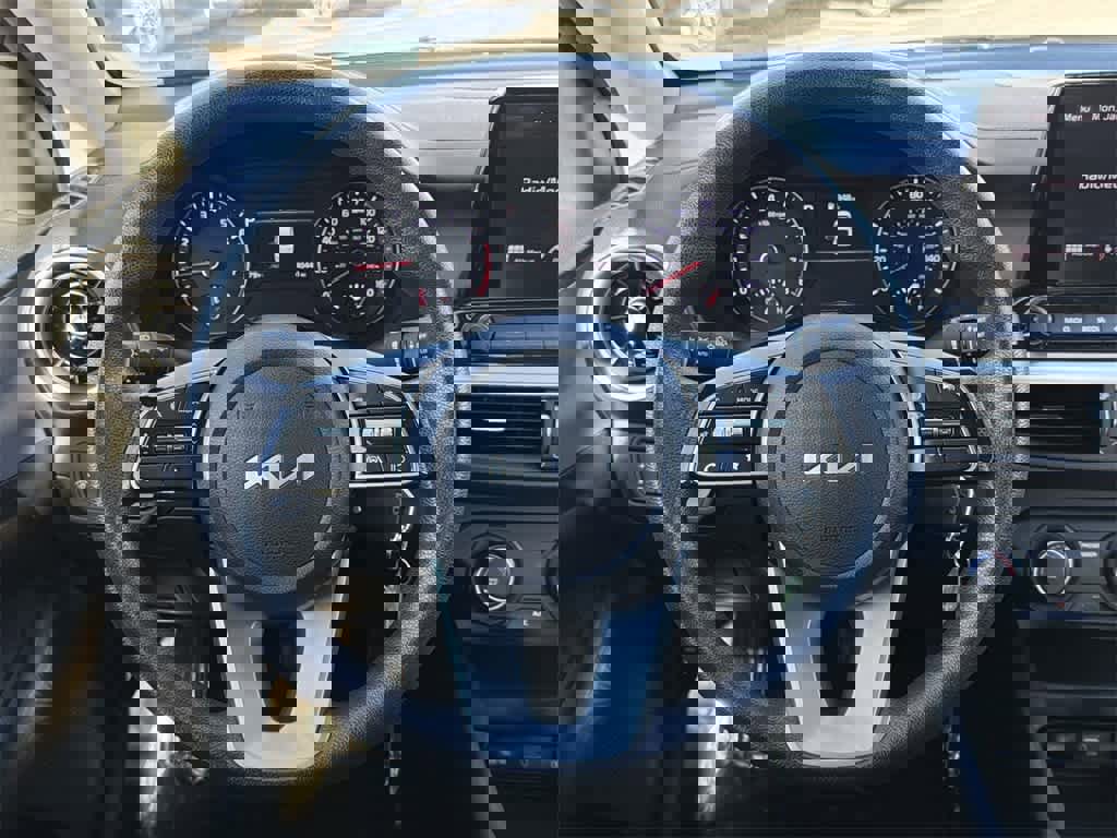 Used 2024 Kia Forte LXS image 12