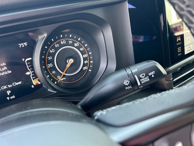 New 2025 Jeep Gladiator Sport image 19