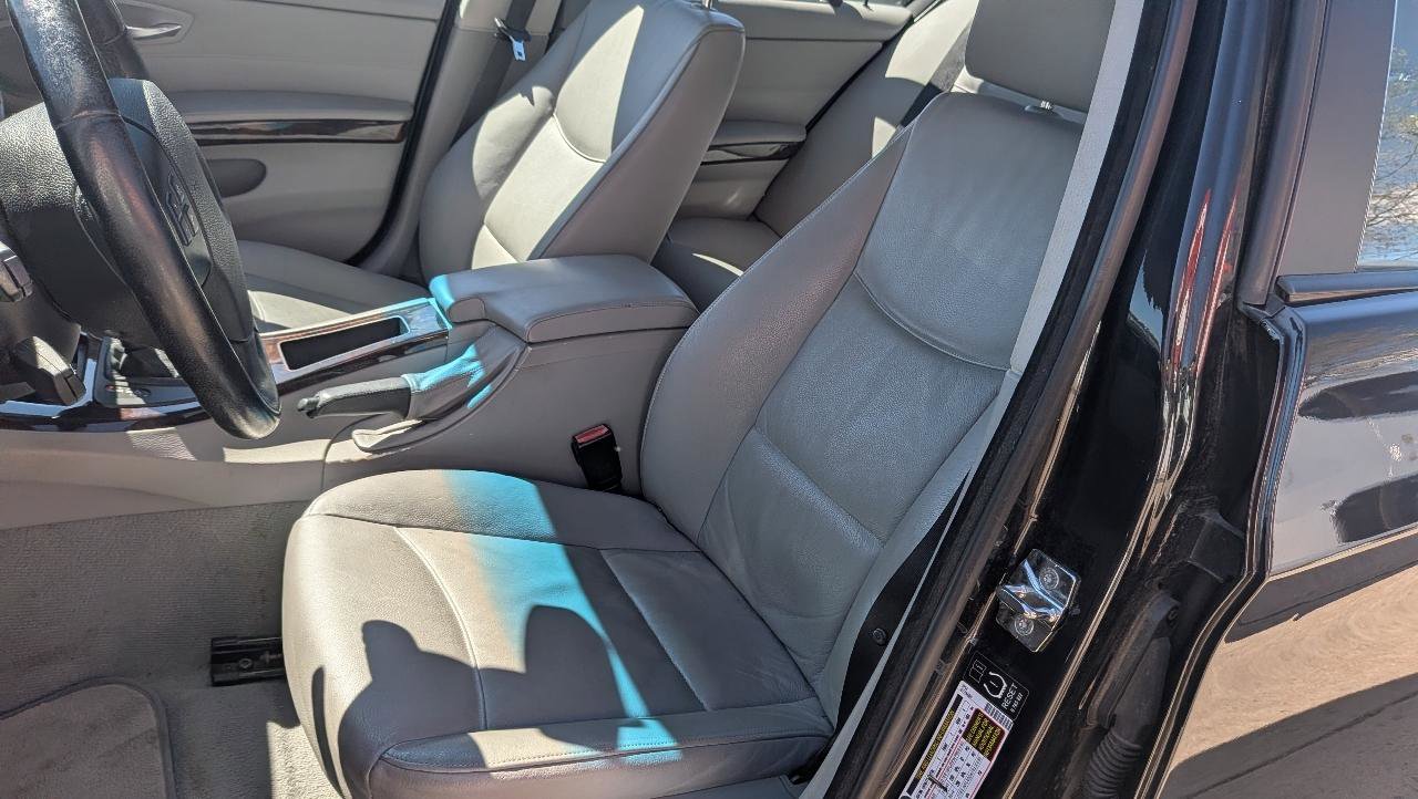 Used 2007 BMW 328i Sedan RWD image 9