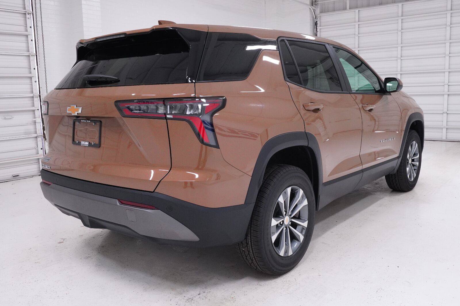 New 2027 Chevrolet Equinox LT FWD image 29