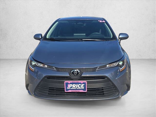 Used 2024 Toyota Corolla LE image 2
