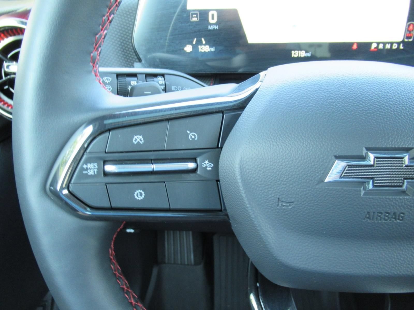 Used 2026 Chevrolet Equinox RS w/ Safety and Technology Package FWD image 24