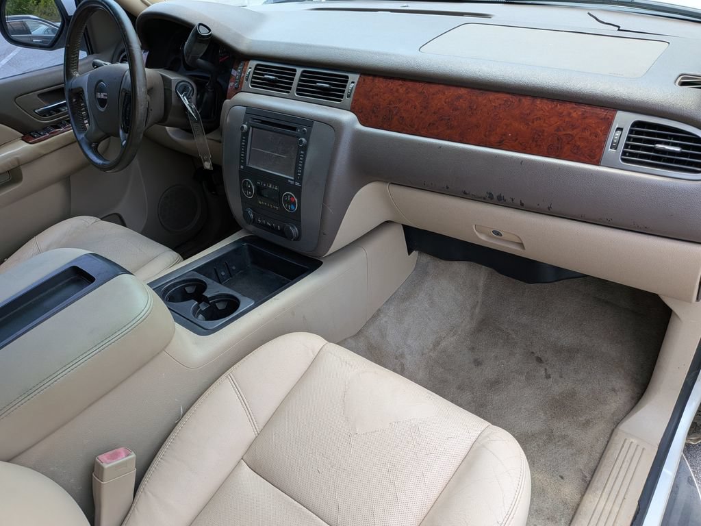 Used 2012 GMC Yukon XL SLT RWD image 30