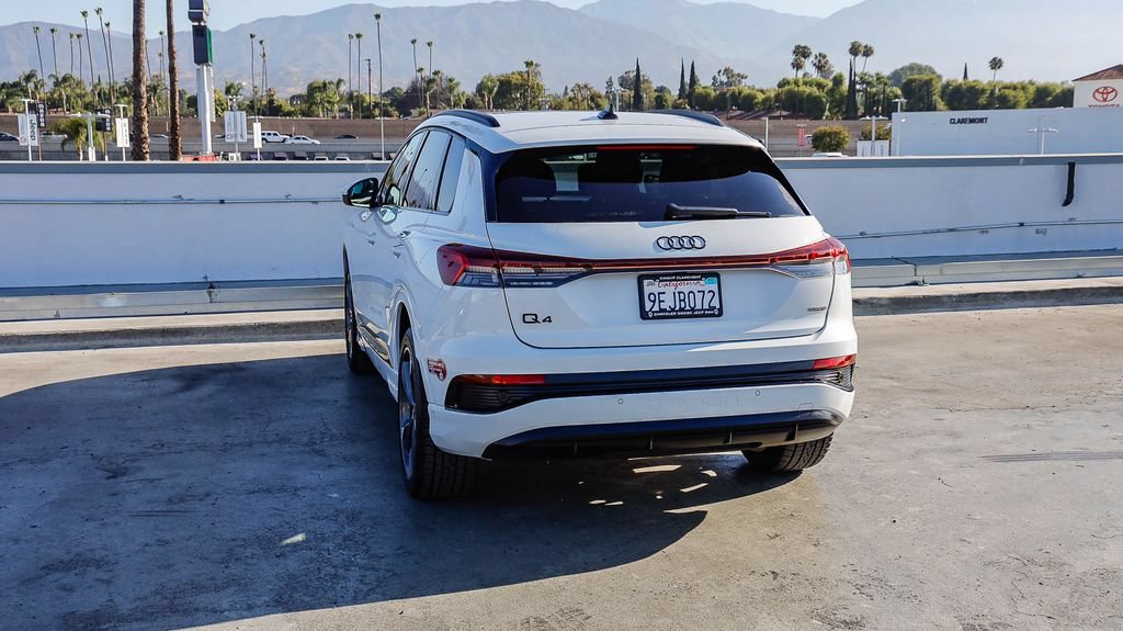 Used 2023 Audi Q4 e-tron Prestige AWD/4WD image 7