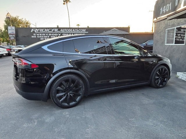Used 2020 Tesla Model X Long Range image 28