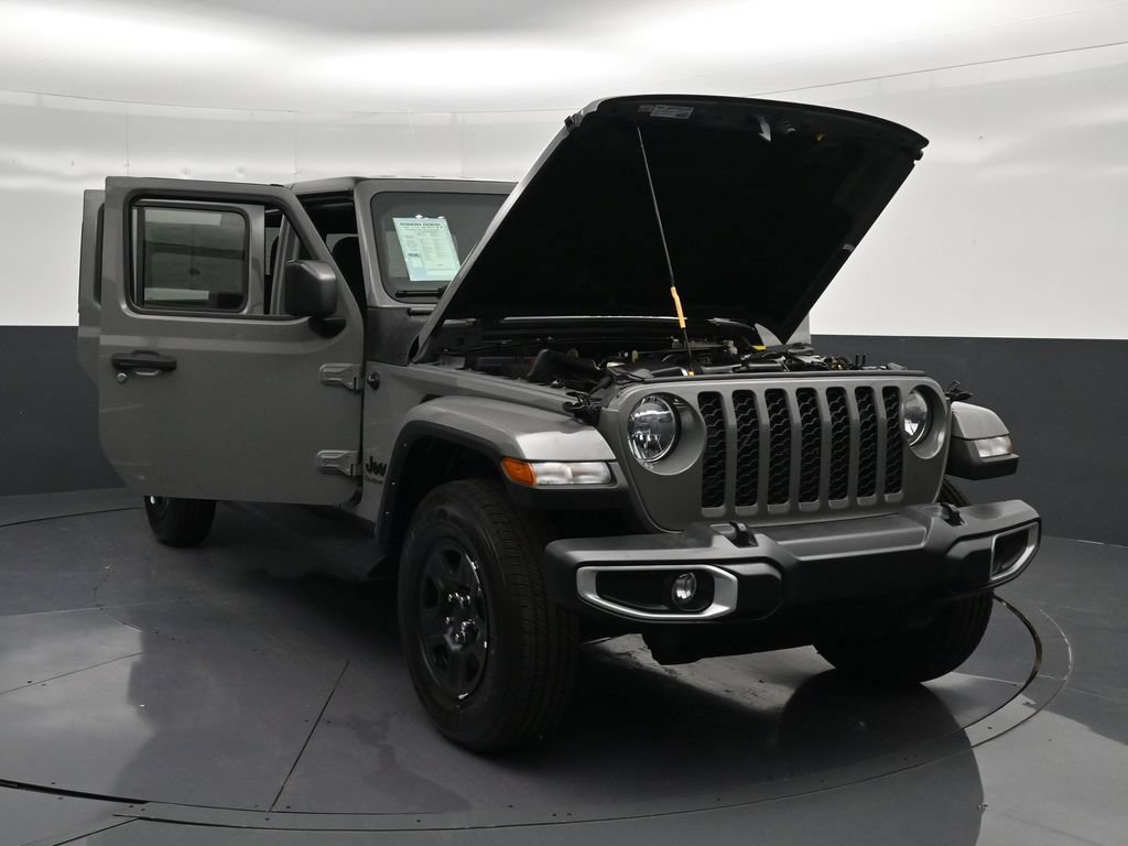 Used 2022 Jeep Gladiator Sport AWD/4WD image 33