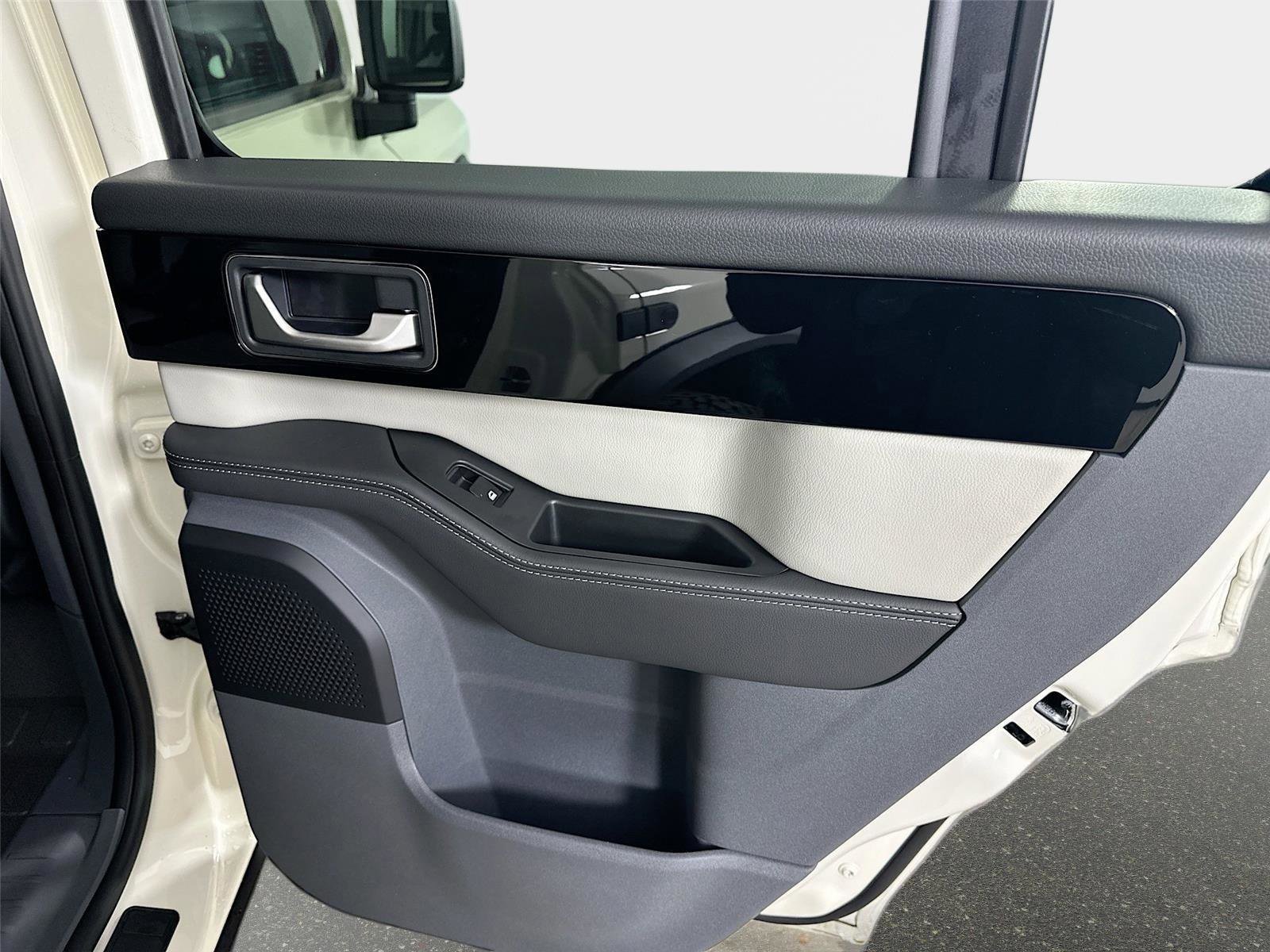 New 2025 INEOS Grenadier Fieldmaster Edition image 46