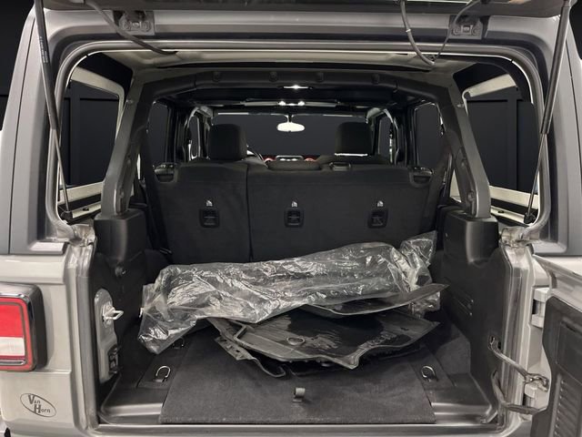 Used 2021 Jeep Wrangler Unlimited Rubicon image 12
